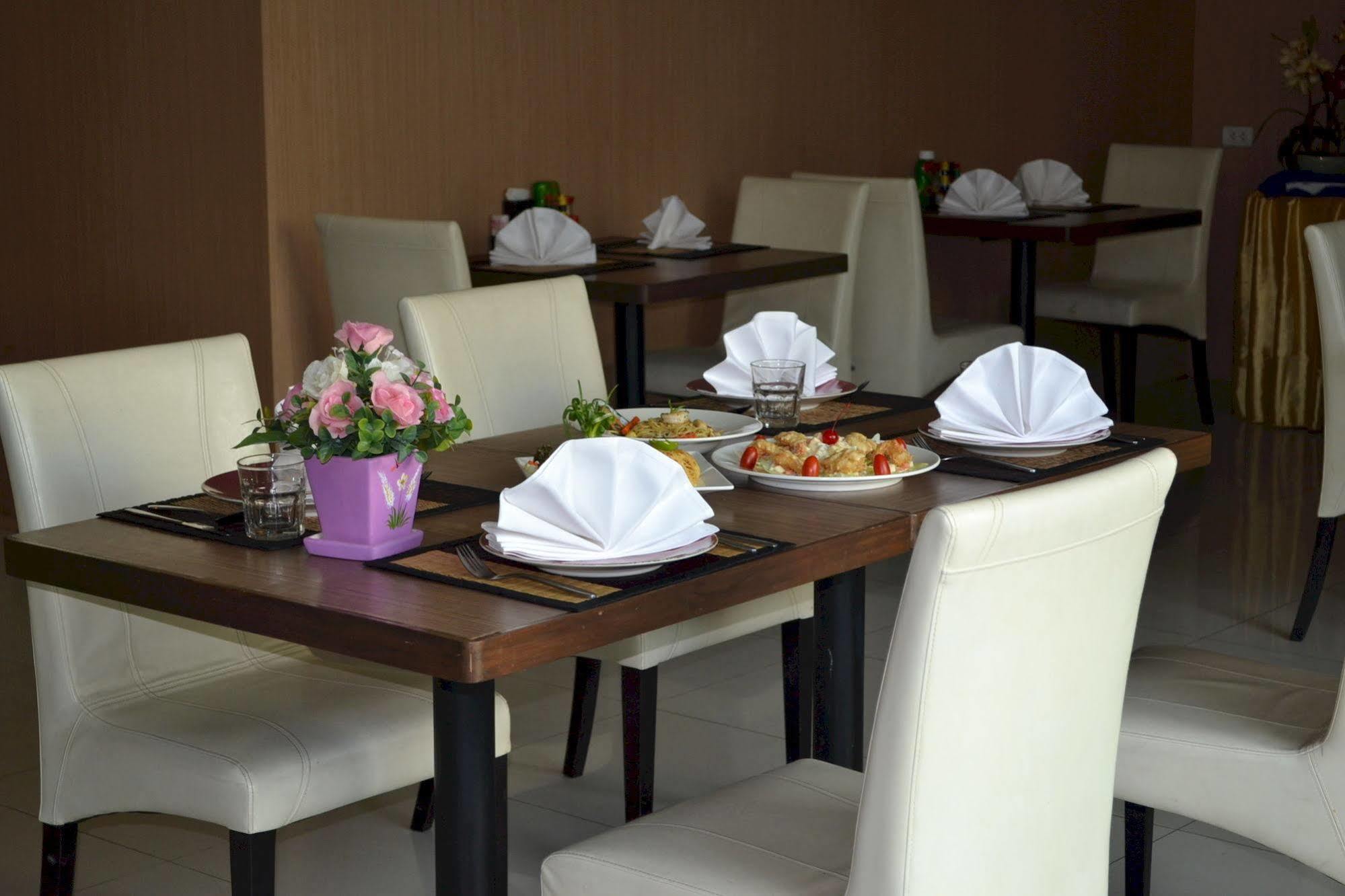 แอมโป เรสซิเดนซ์ โฮเต็ล Aparthotel พระนครศรีอยุธยา ภายนอก รูปภาพ